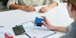 Legalizacja pobytu cudzoziemca w Polsce – kompletny poradnik